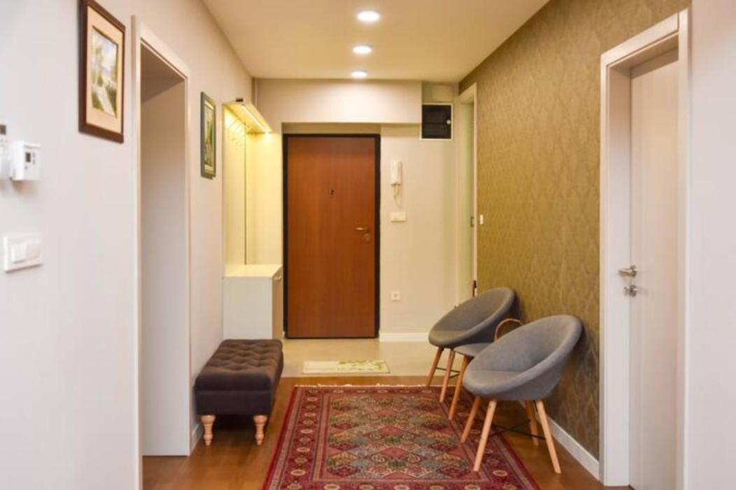 شقة 2Bdr Apt With Cathedral View - Excellent Location سراييفو المظهر الخارجي الصورة